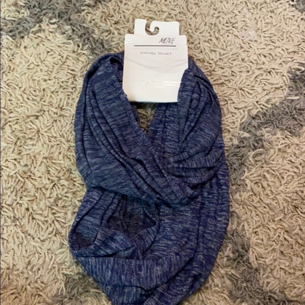 Infinity scarf